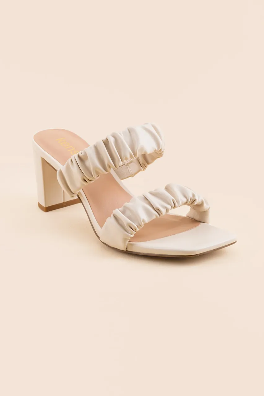 Kensie Kamilah Scrunchie Band Mules in Ivory