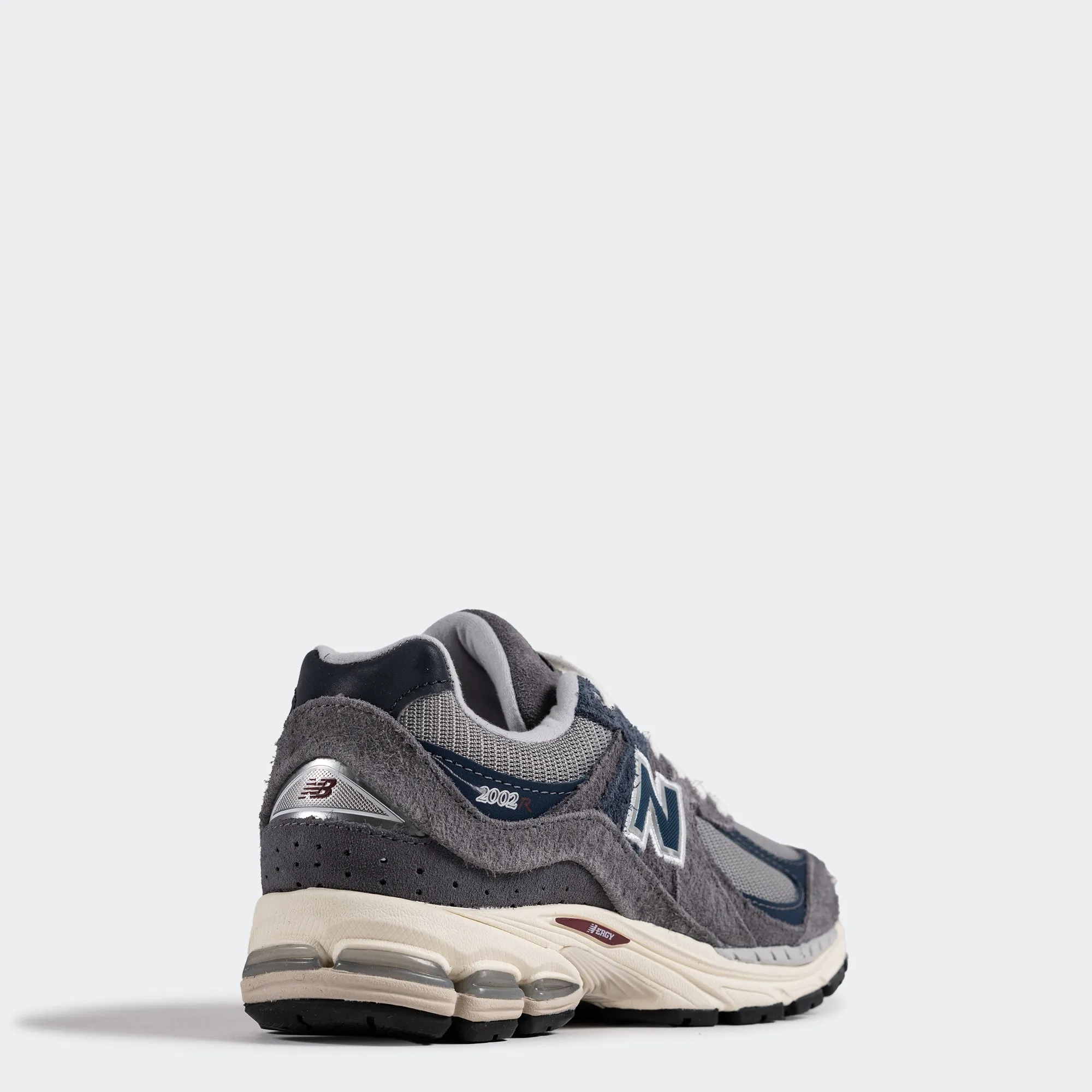 Men's New Balance 2002R Shoes NB Navy/ Castlerock