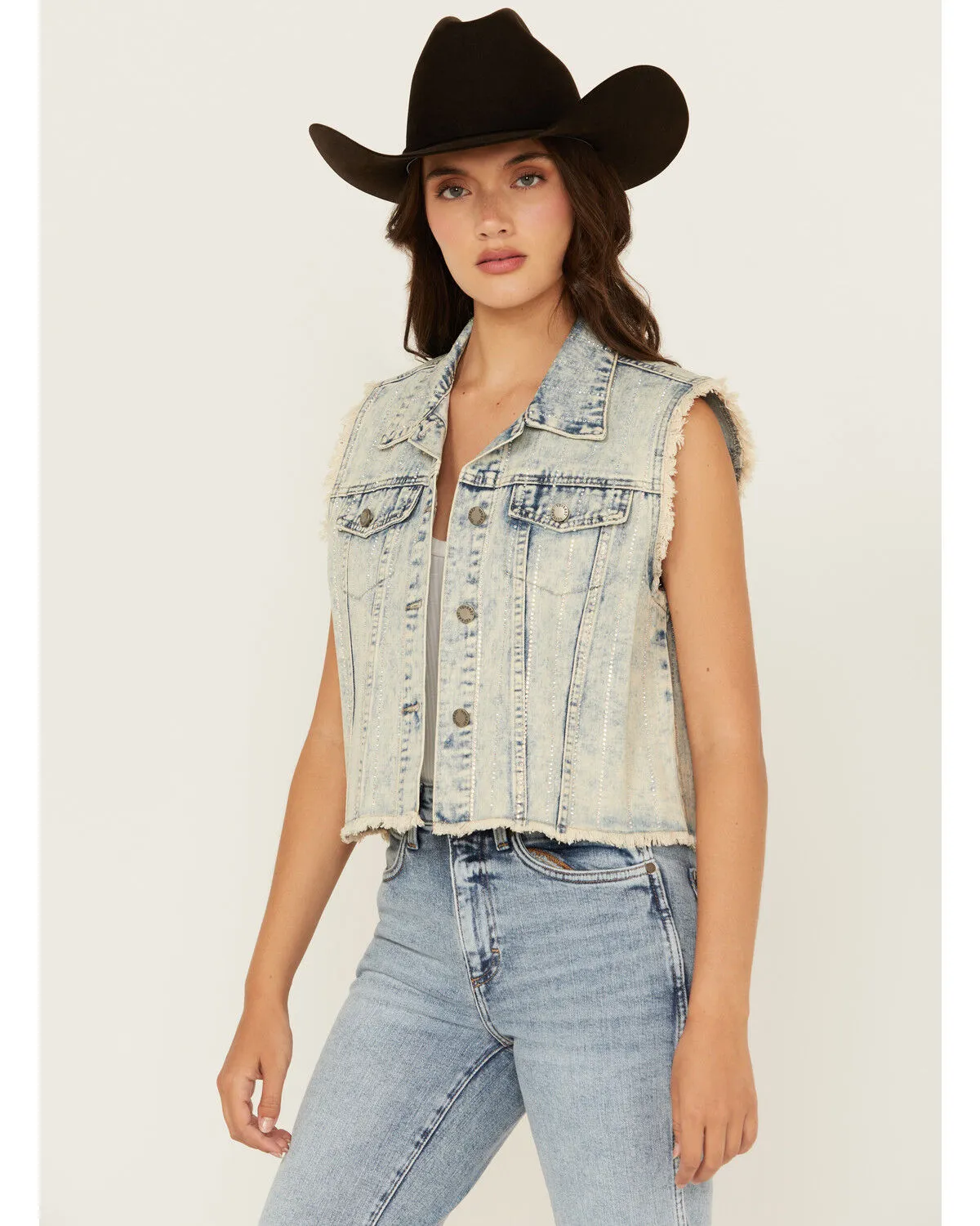 Product Name:  Veveret Women's Light Wash Denim Rhinestone Vest