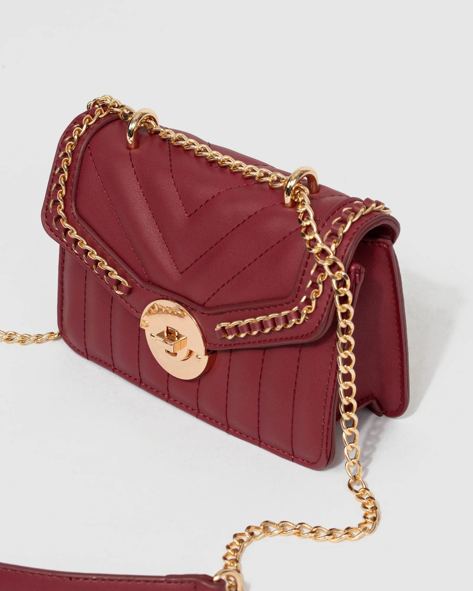 Red Ranillda Chain Crossbody Bag