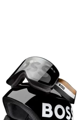 Ski goggles with logo detailing