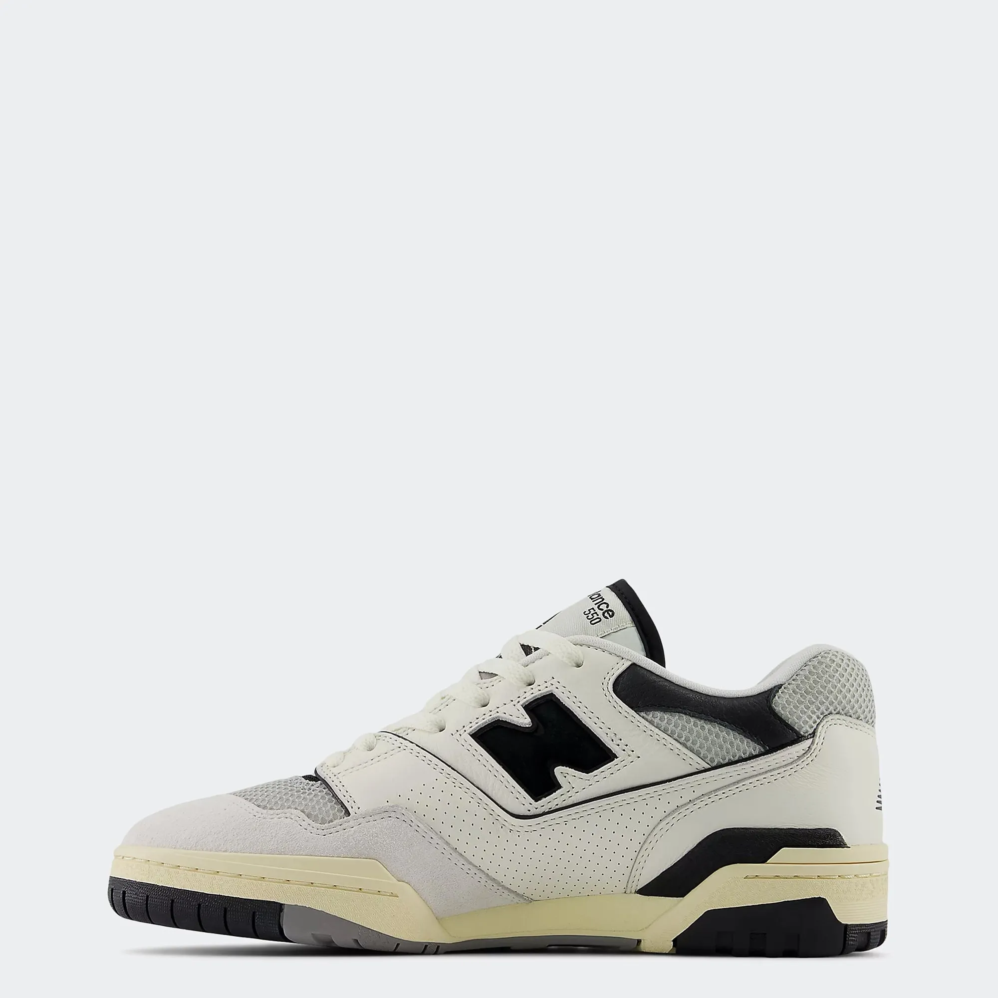 Unisex New Balance 550 Shoes Sea Salt Black