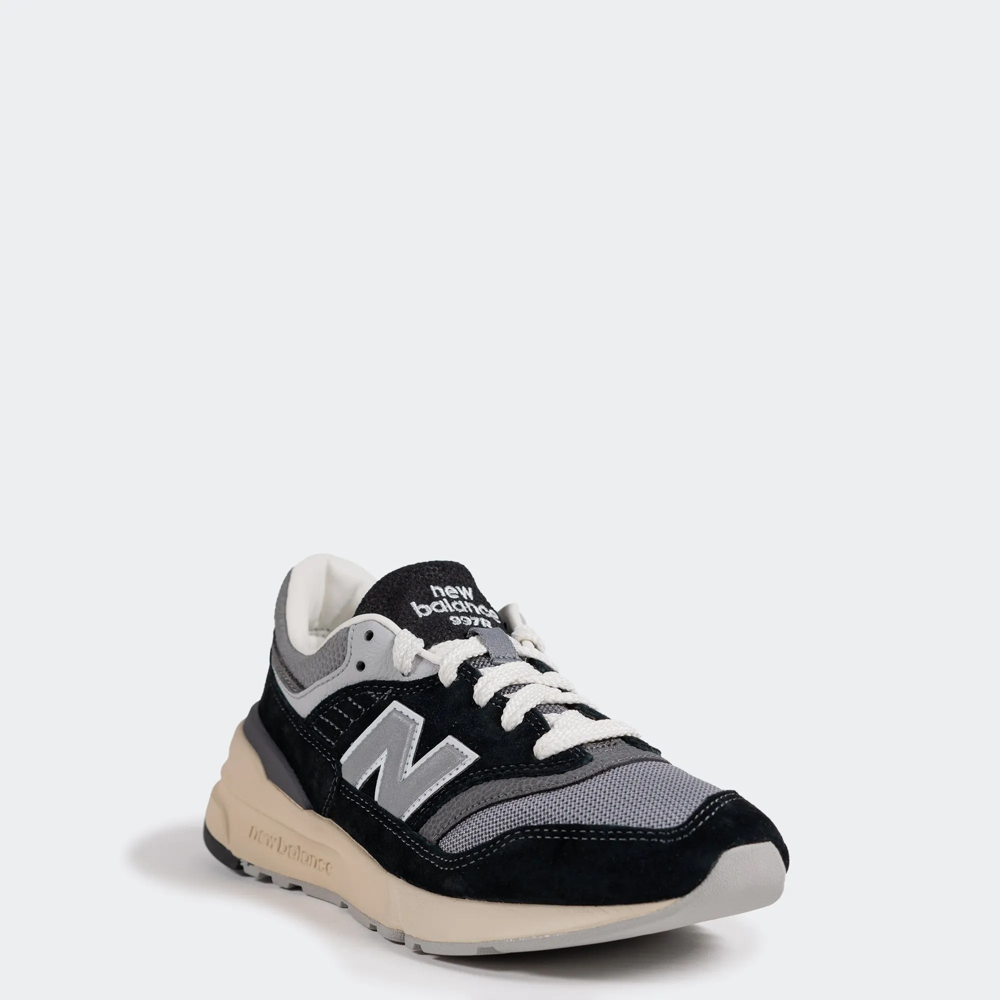 Unisex New Balance 997R Shoes Black