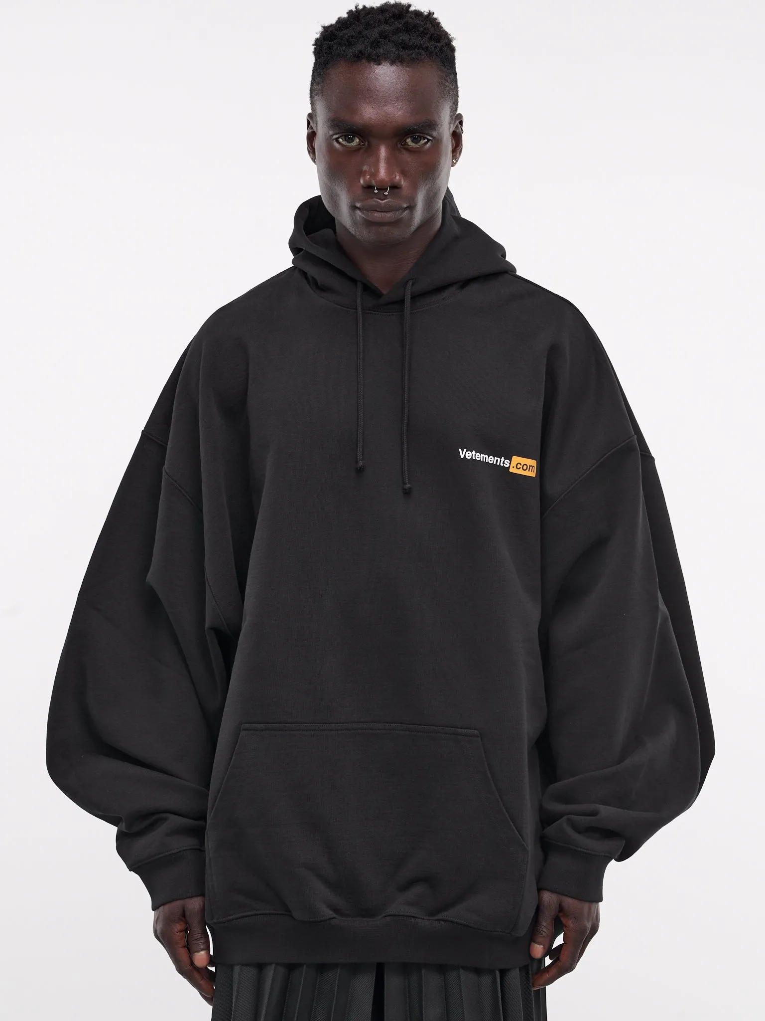 XXX Logo Hoodie (UA65HD310B-BLACK)